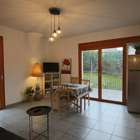 Appartement T2 42 M2 Et Terrasse *