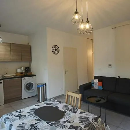 Appartement T2 42 M2 Et Terrasse *